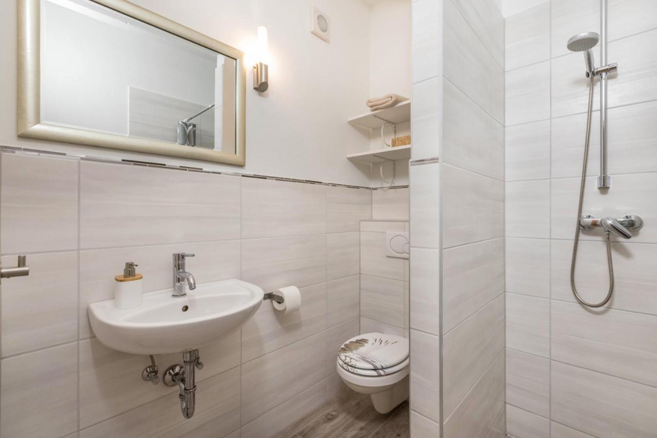 Denkerhof Apartment Bergkristall Reußenköge Esterno foto